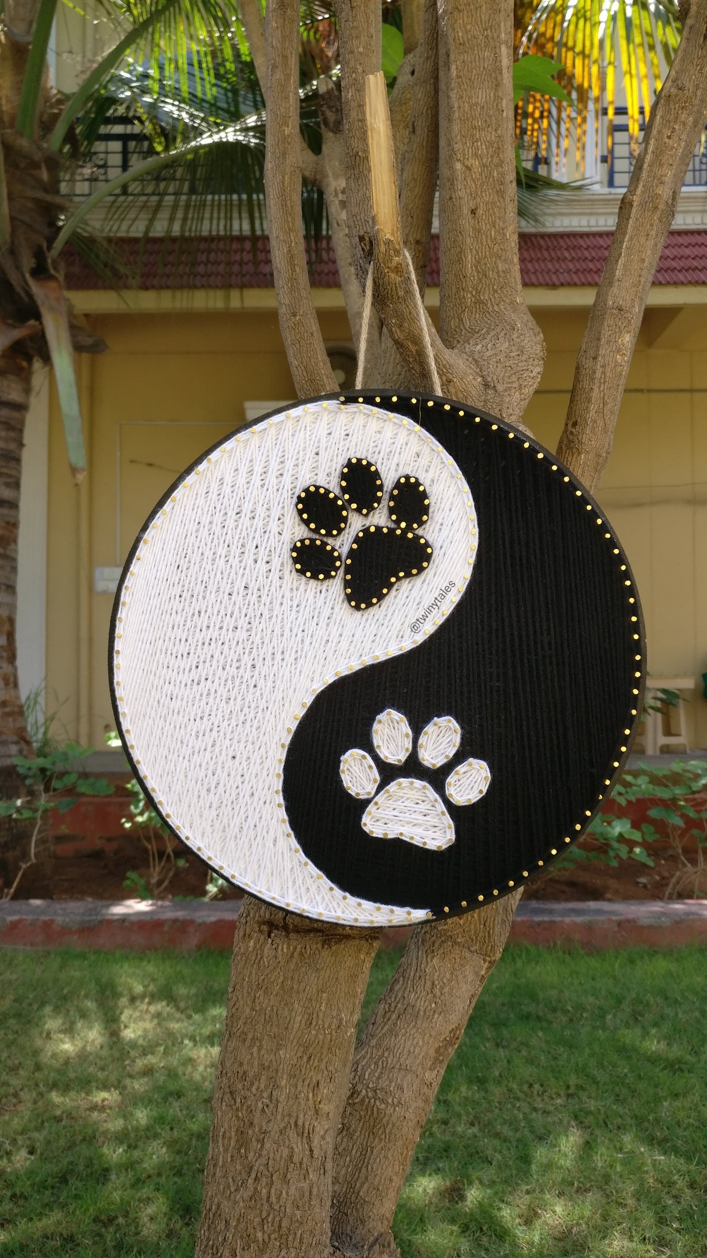 Yin Yang Paw String Art