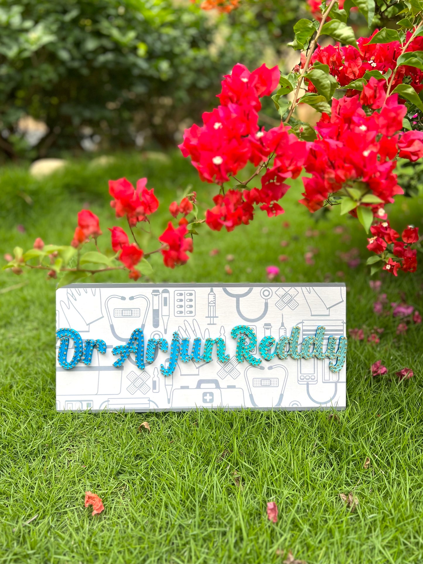 Gradient Color Nameplate String Art